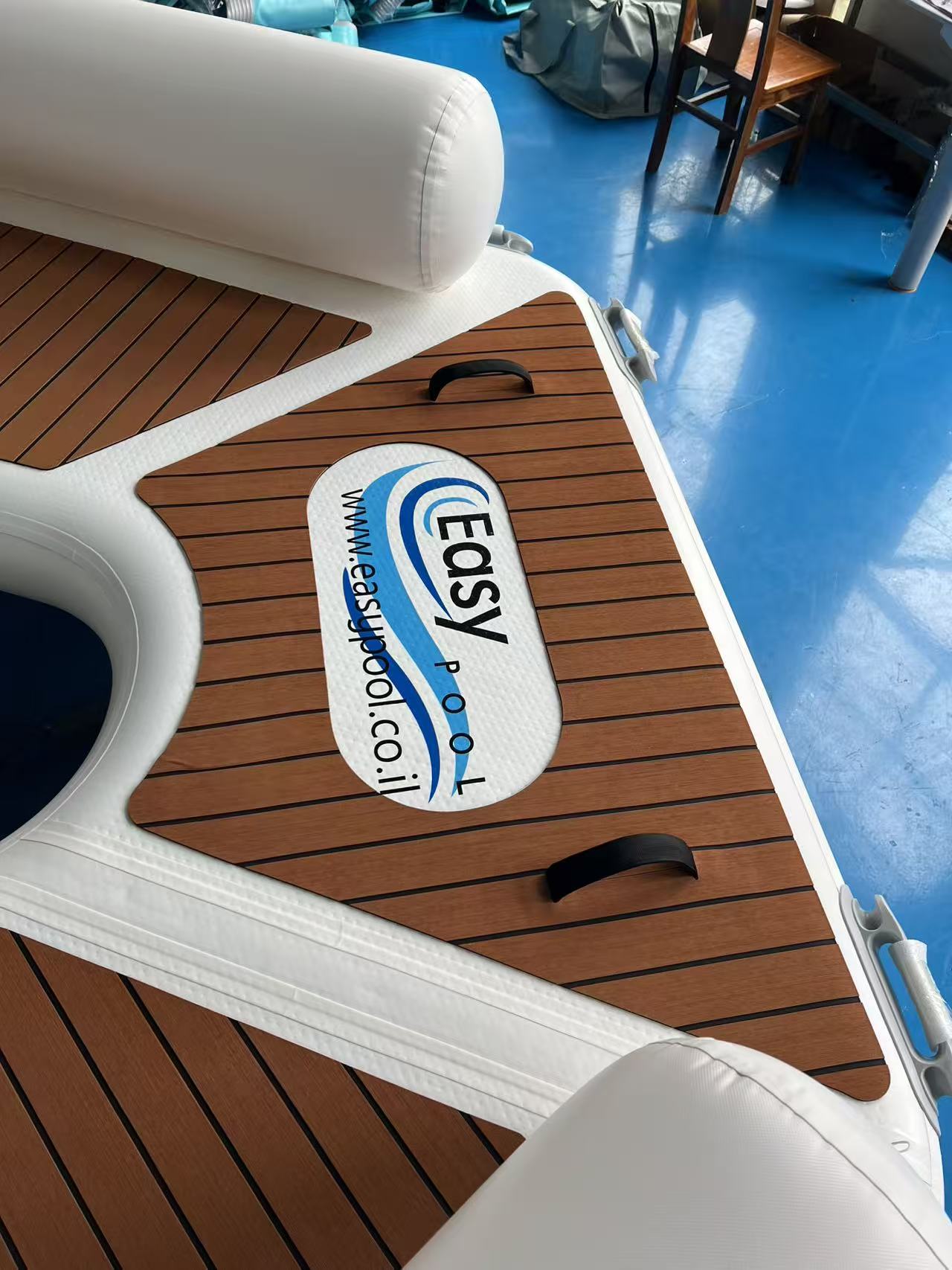 פלטפורמה משושה מתנפחת יוקרתית עם כריות 2.5*2.82 מטר